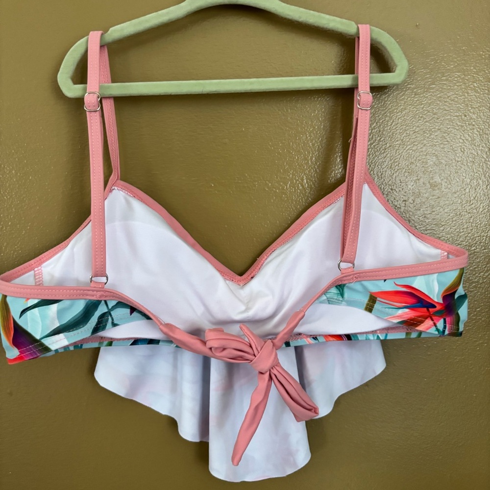 Tropical Floral Ruffle Bikini Set - Picture 2 of 4